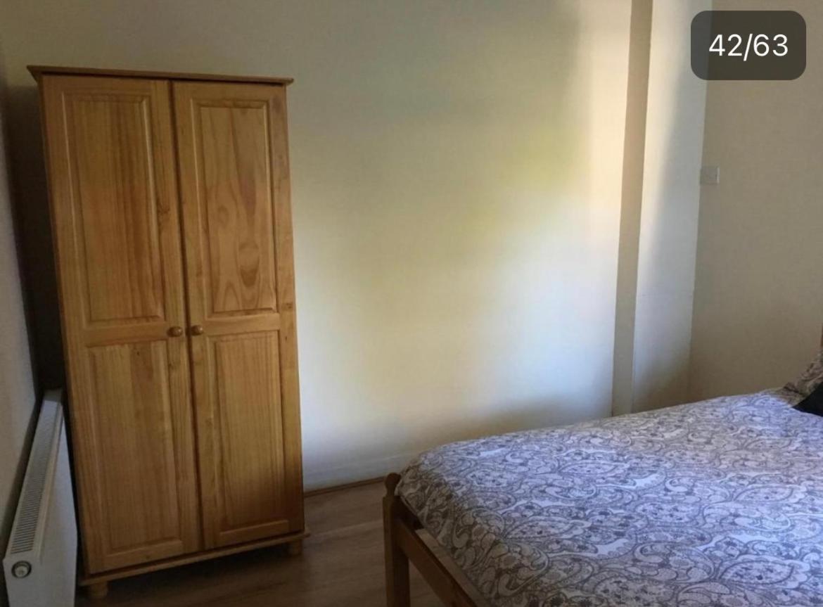 Private Bedrooms At Student Rahoon *