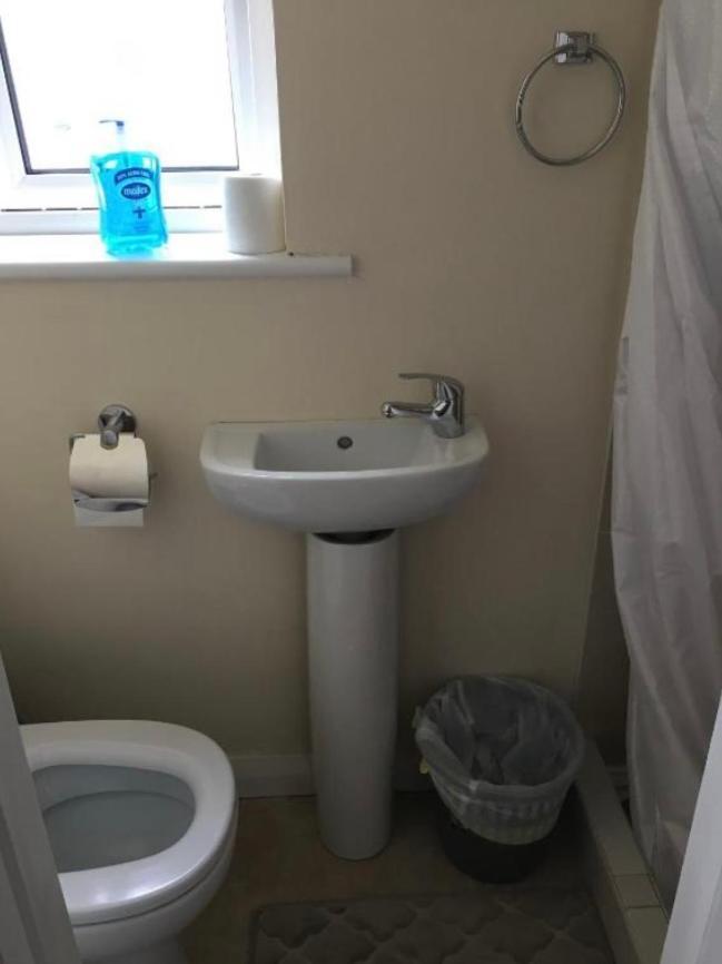 Private Bedrooms At Student Rahoon Homestay Galway